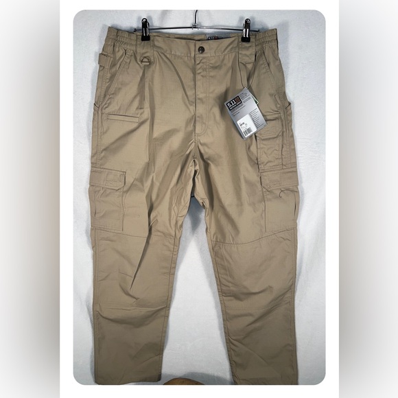 5.11 Tactical series pants. Size 38/34.  Color: lacking - Picture 2 of 6